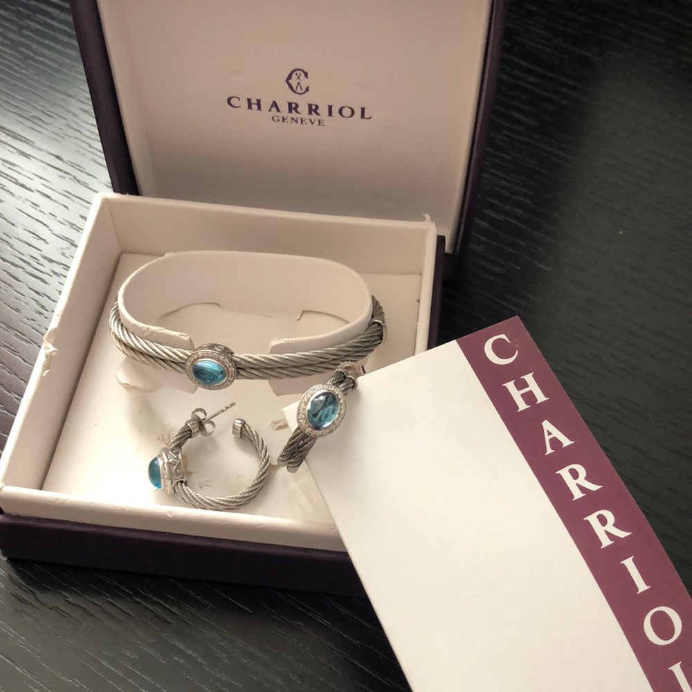 Bracelet and earrings set